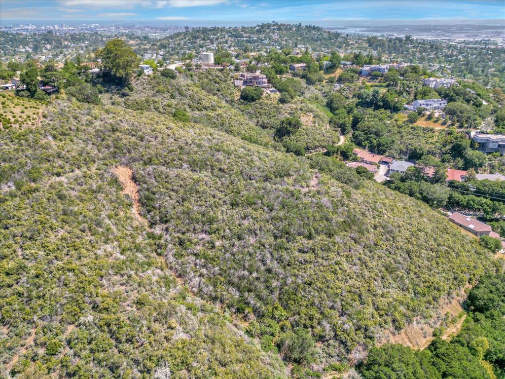 0 Devonshire Boulevard Property Photo 4