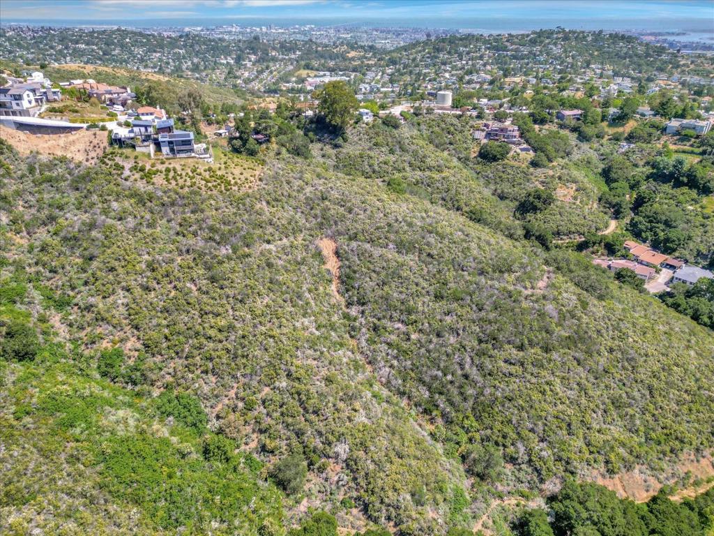 0 Devonshire Boulevard Property Photo 7