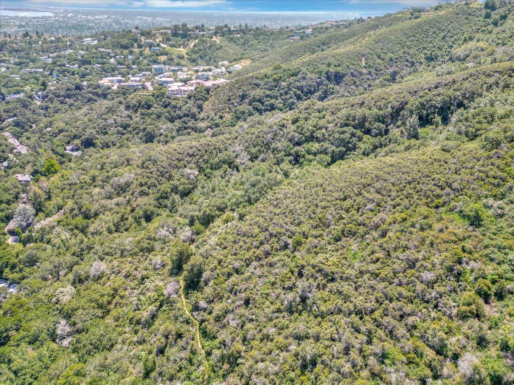 0 Devonshire Boulevard Property Photo 13