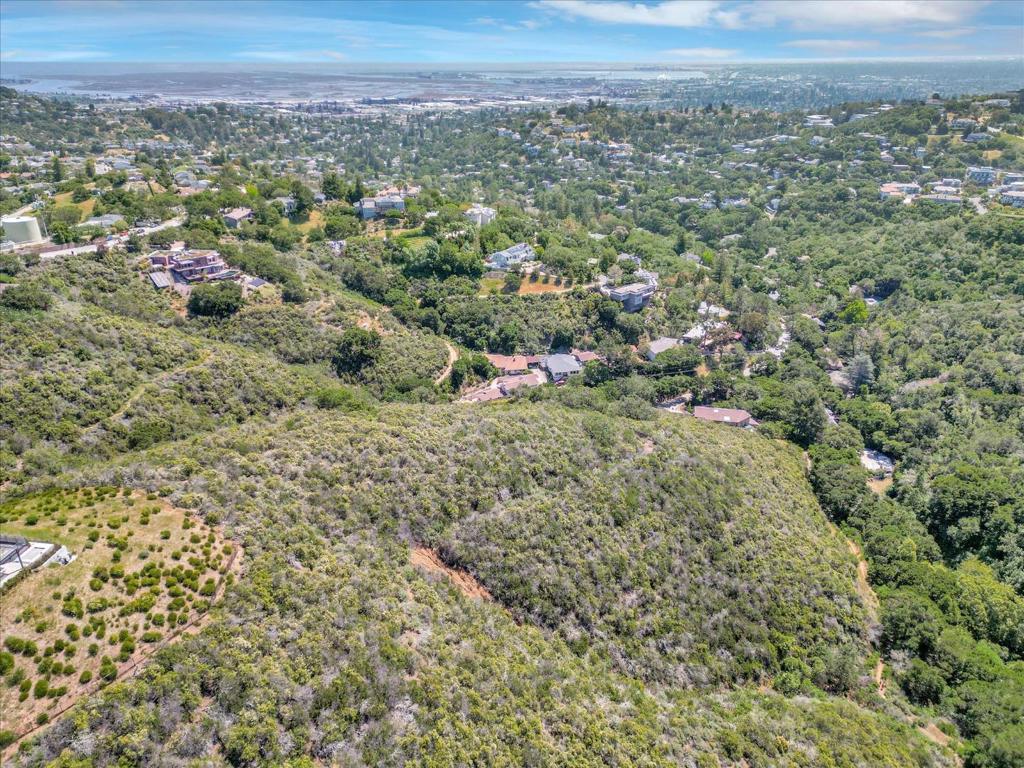 0 Devonshire Boulevard Property Photo 14