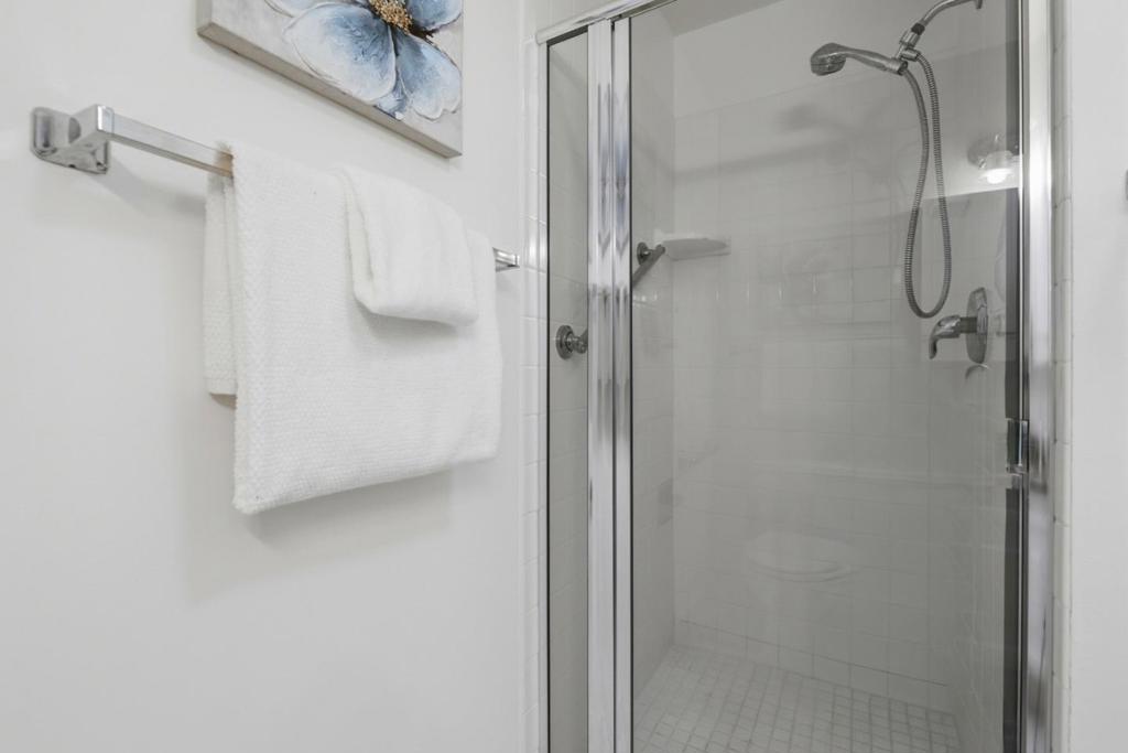 5081 Cribari Blfs Property Photo 25