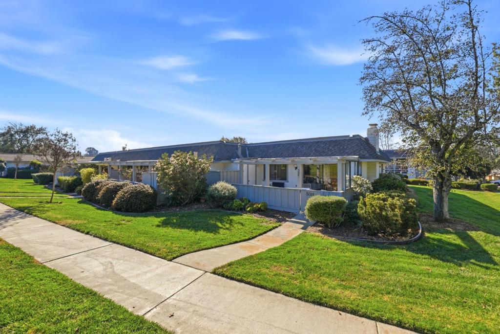 5081 Cribari Blfs Property Photo 29