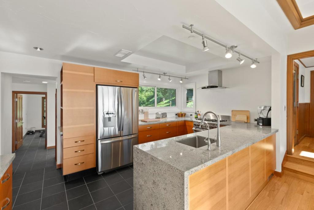15220 Upper Ellen Road Property Photo 27