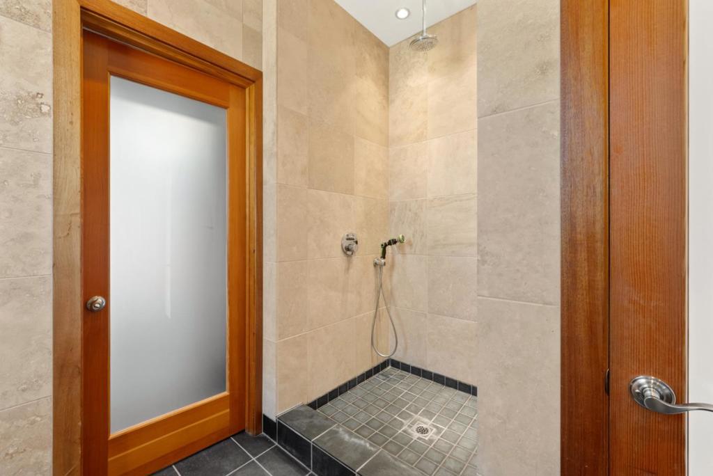 15220 Upper Ellen Road Property Photo 40