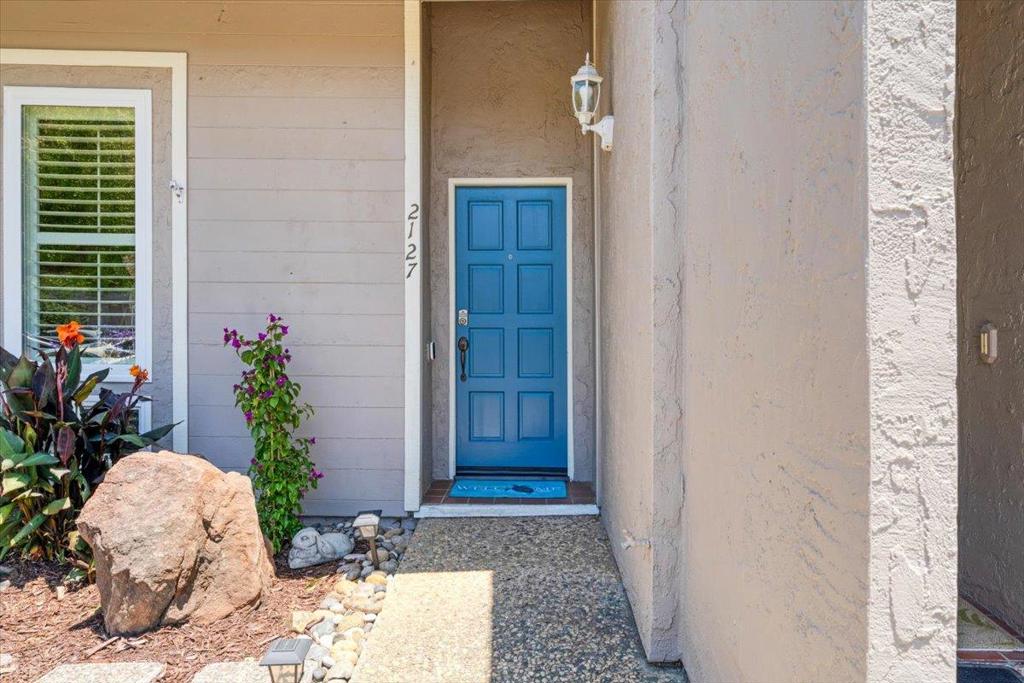 2127 Penasquitas Drive Property Photo 3