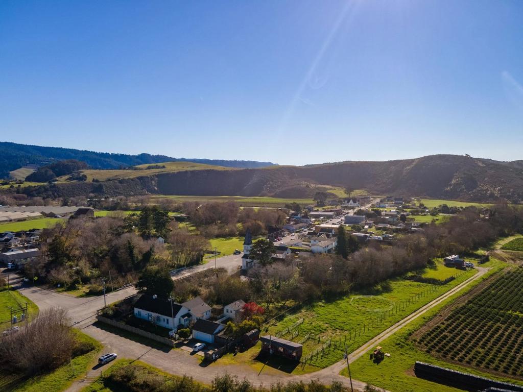 393 Stage Road Property Photo 1