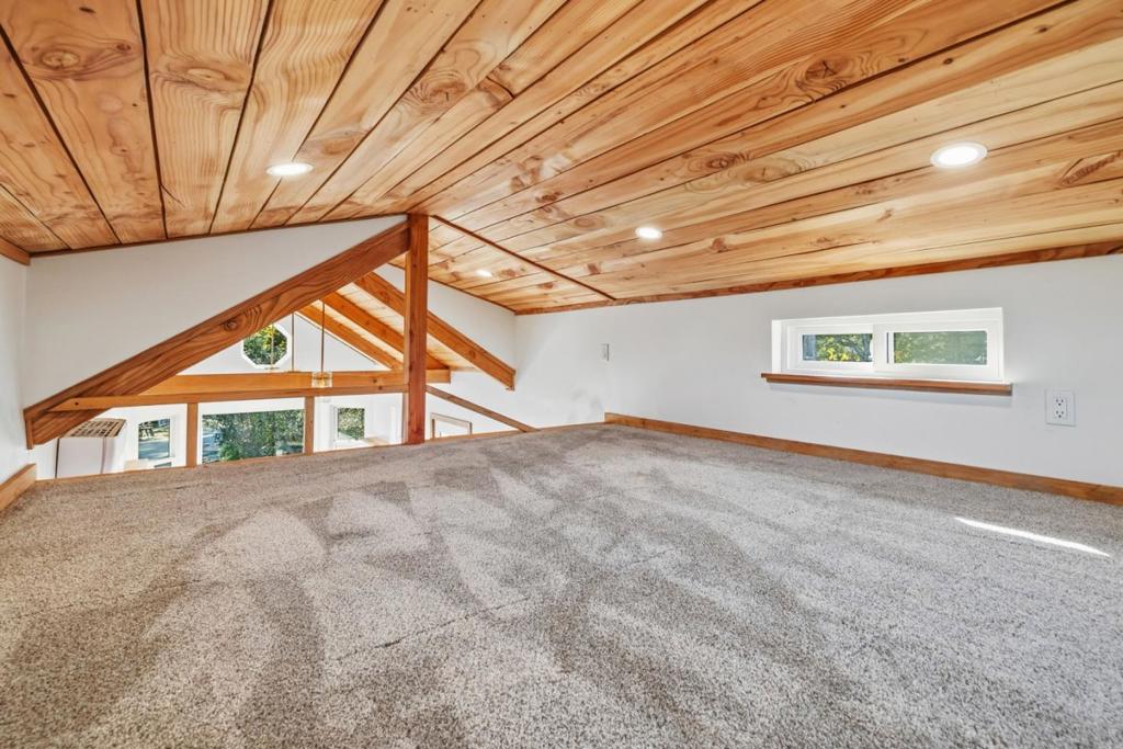 15 Braemoor Drive Property Photo 21