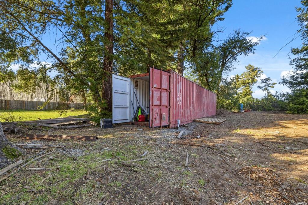 15 Braemoor Drive Property Photo 27