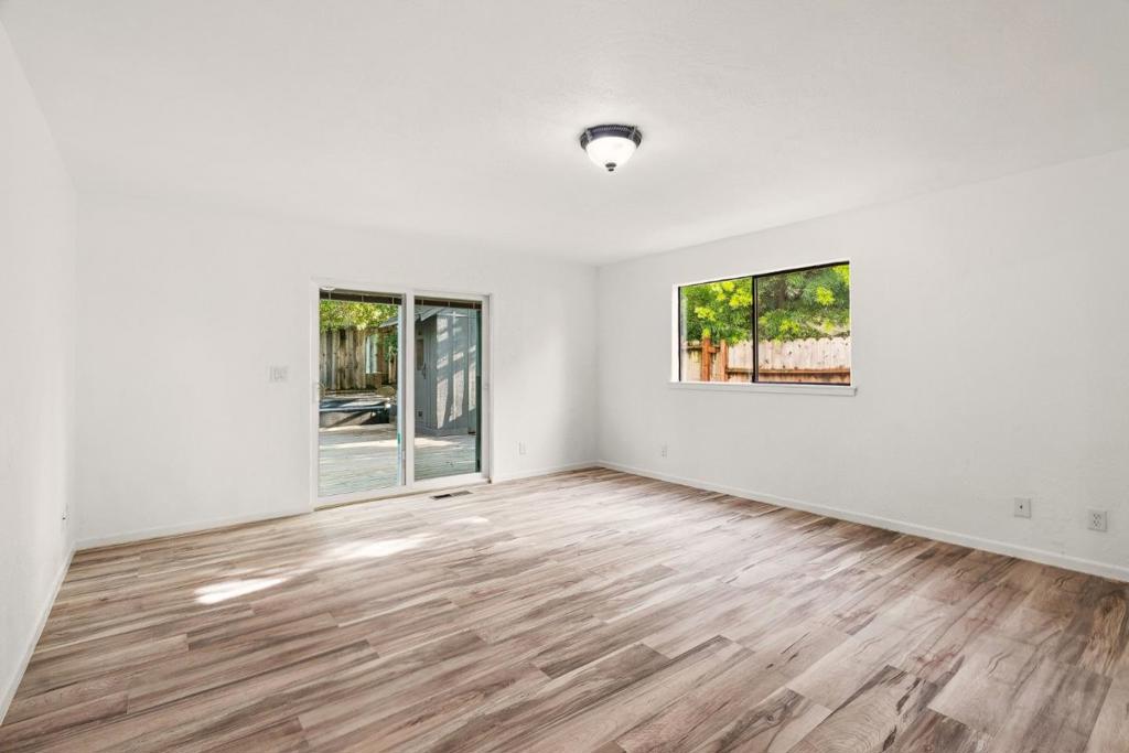 607 Saint Andrews Drive Property Photo 33