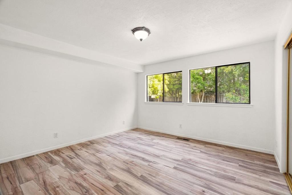 607 Saint Andrews Drive Property Photo 38