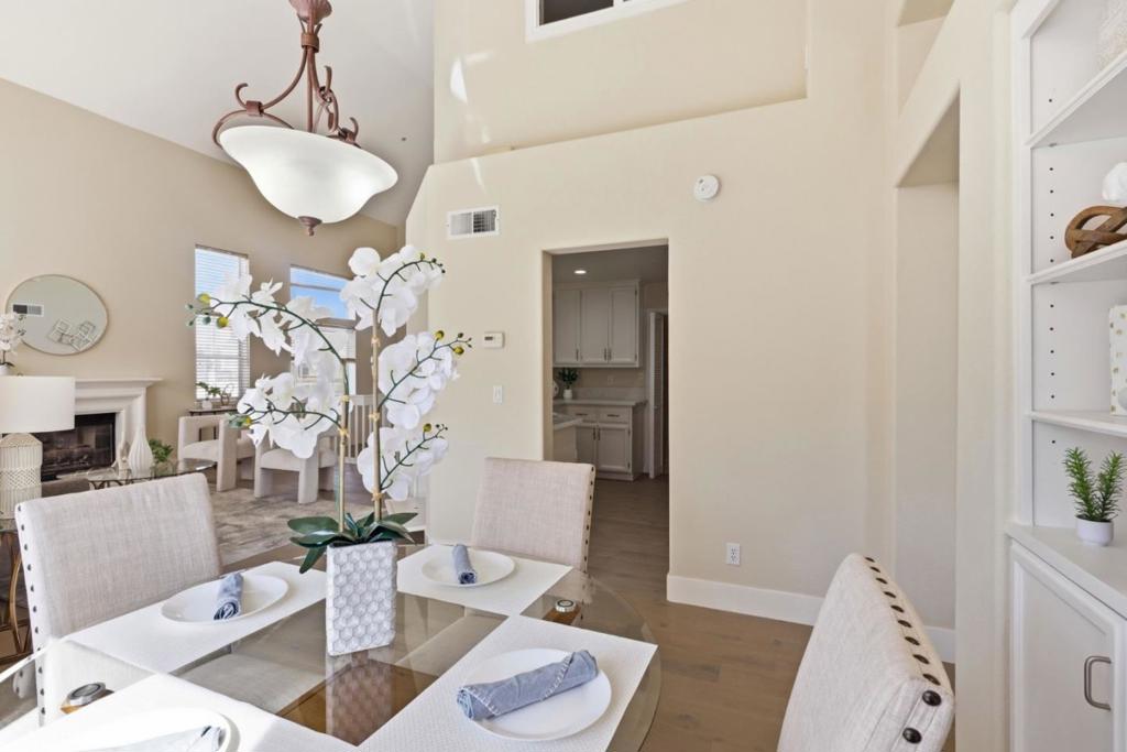 585 Shoal Circle Property Photo 12