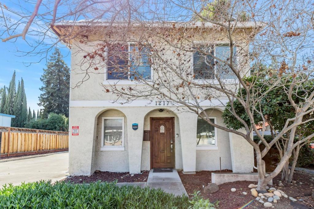 1217 Park Avenue Property Photo 4