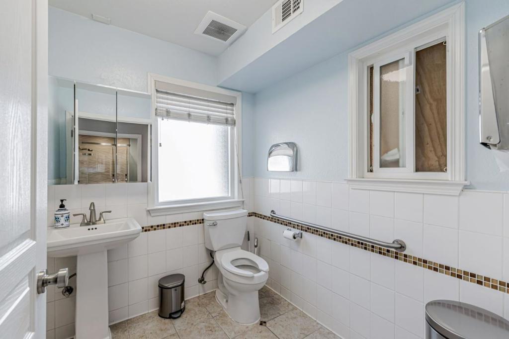 1217 Park Avenue Property Photo 10