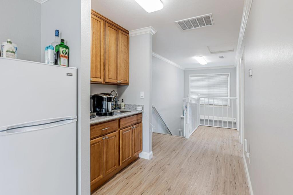 1217 Park Avenue Property Photo 19