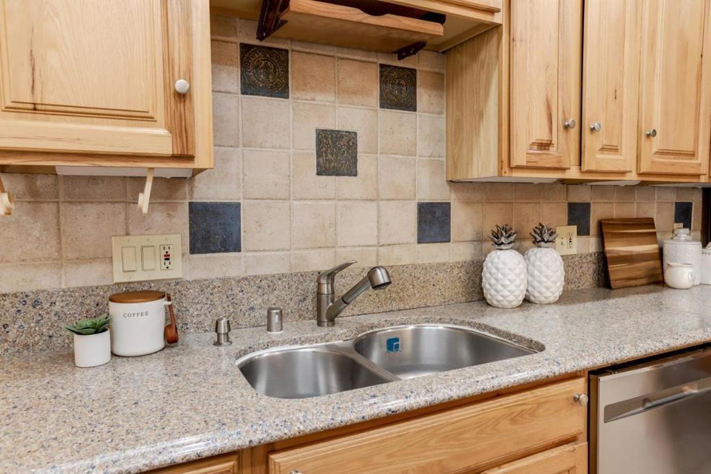 4405 Norwalk Drive 1 Property Photo 13