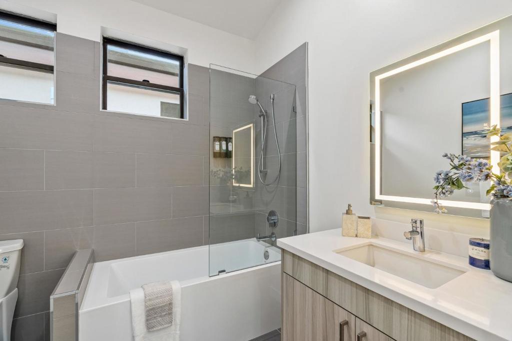 922 Woodside Road Property Photo 20