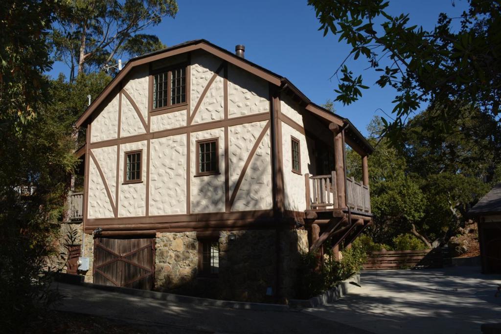 3035 Canyon Road Property Photo 10