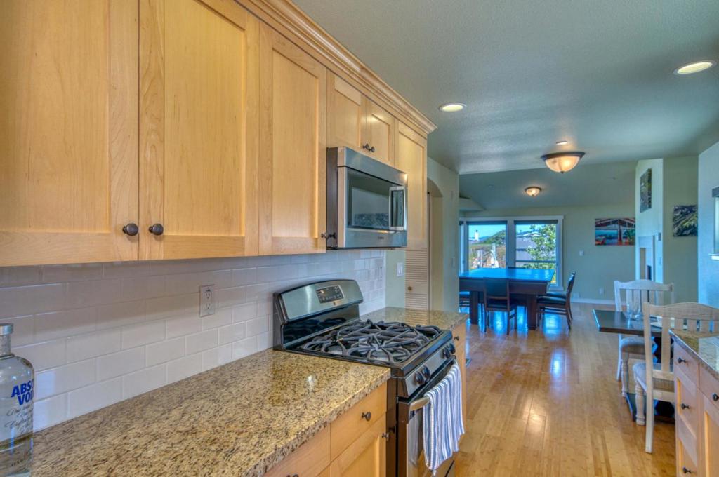 12901 Cabrillo Highway Property Photo 12