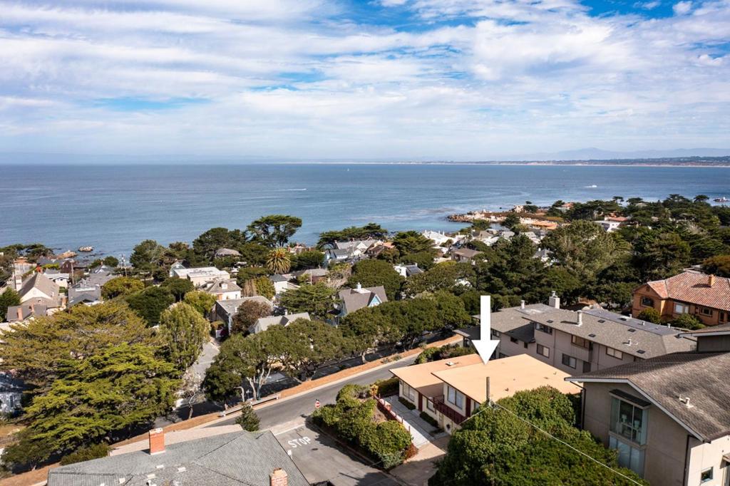311 Lighthouse Property Photo 2
