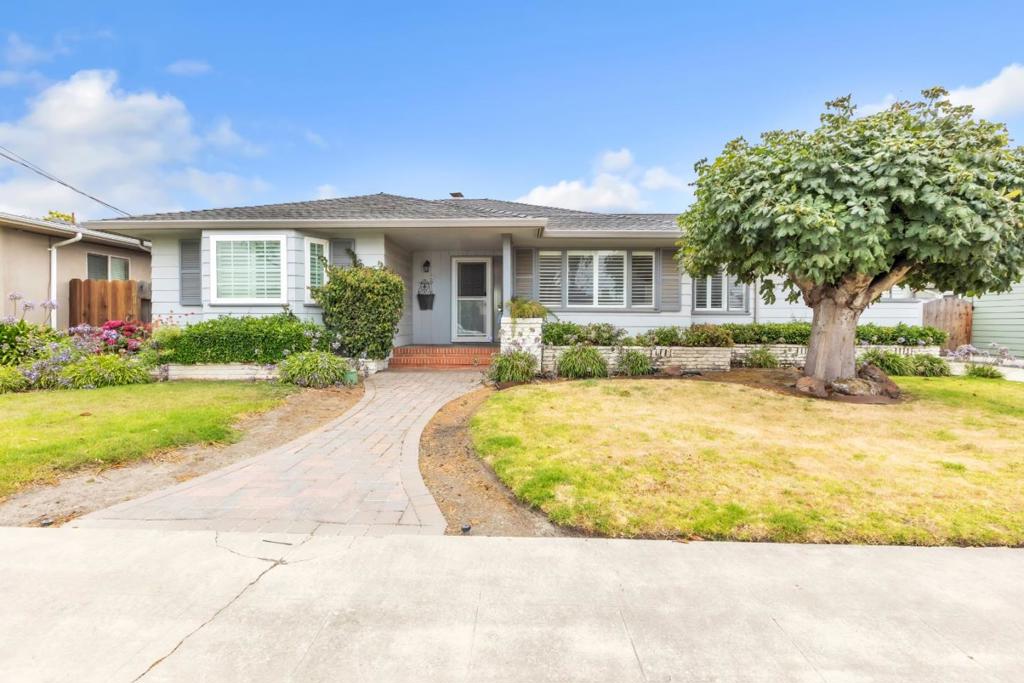 22 San Juan Drive Property Photo 1