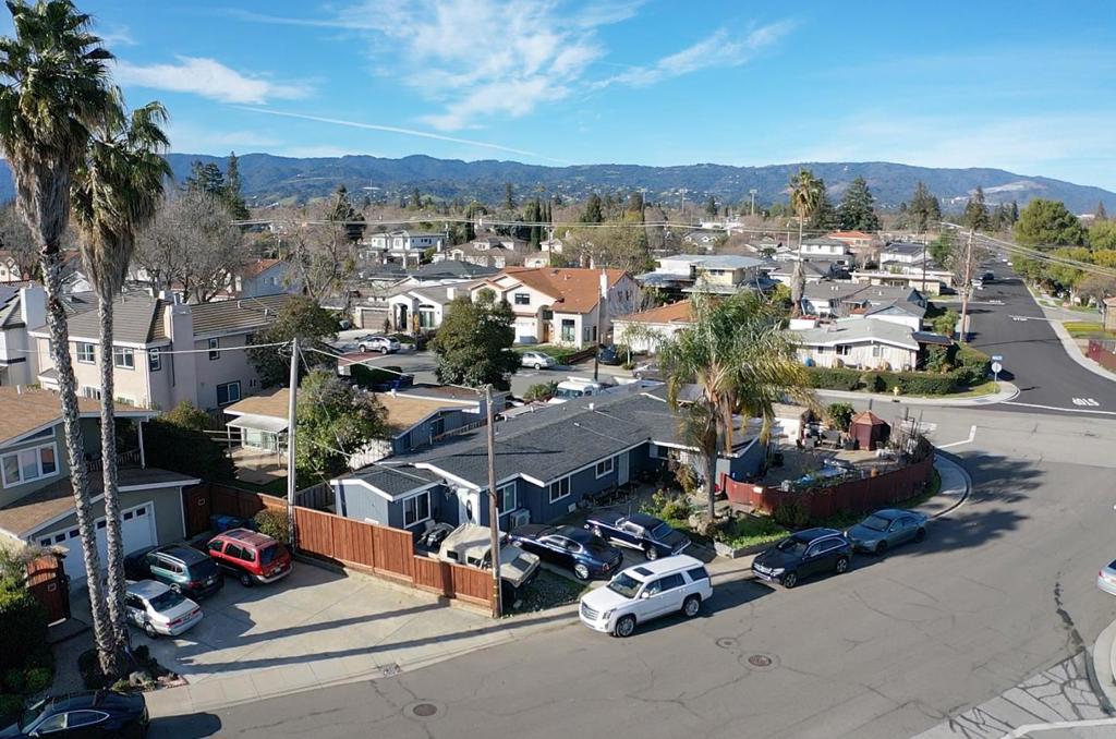 18940 Loree Avenue Property Photo 1
