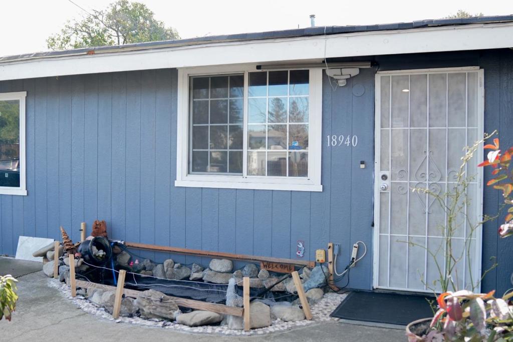 18940 Loree Avenue Property Photo 17