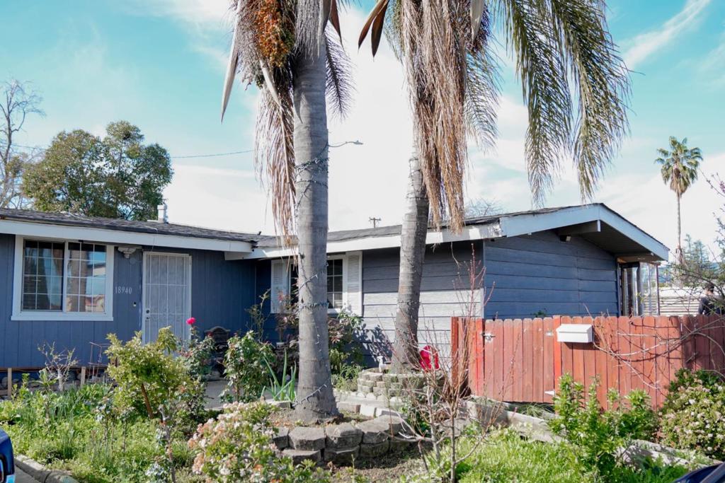18940 Loree Avenue Property Photo 28