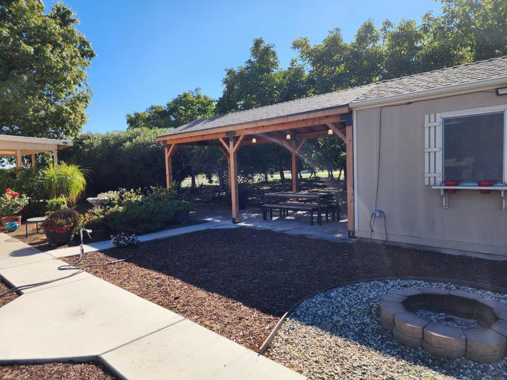 3719 N Hart Road Property Photo 40