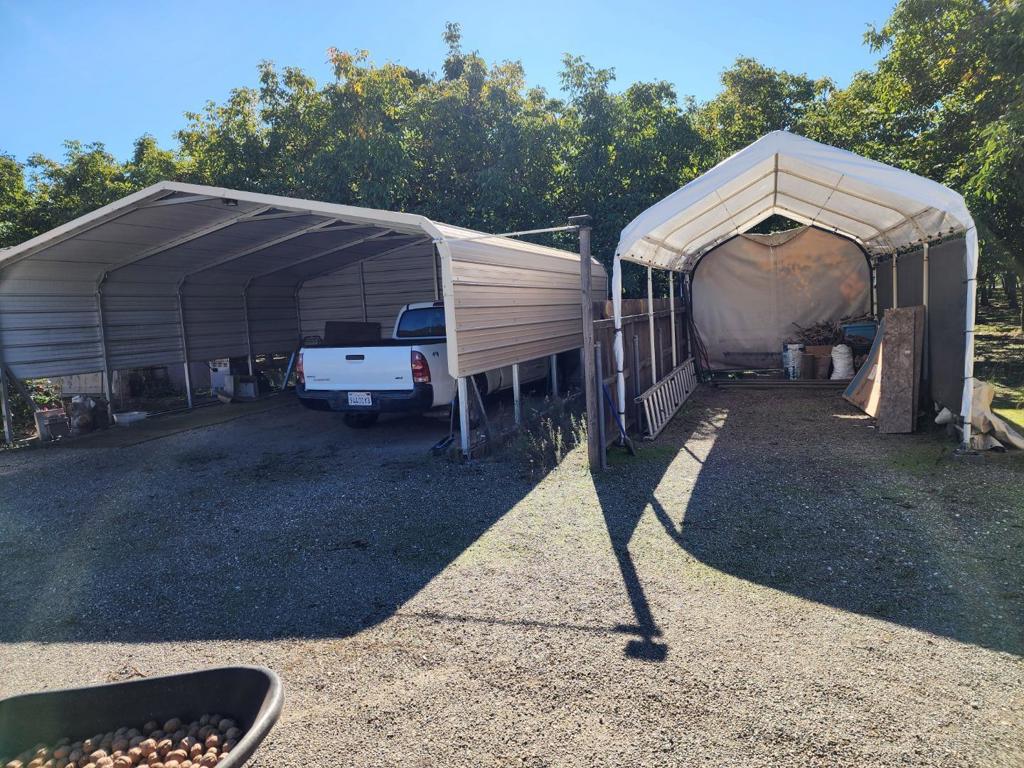 3719 N Hart Road Property Photo 43
