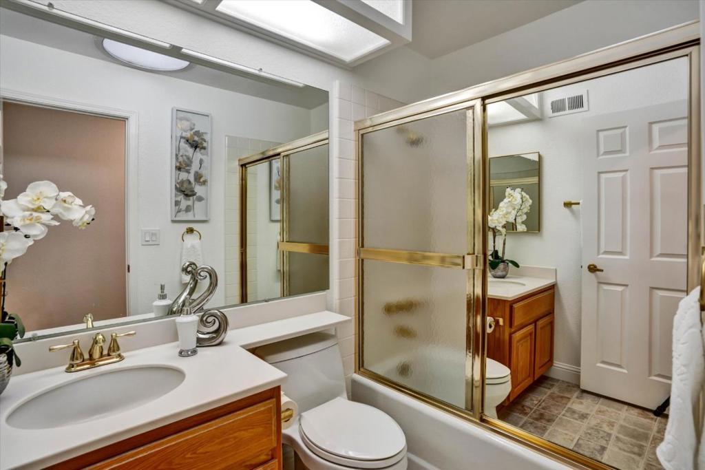 3123 Lake Trasimeno Drive Property Photo 19