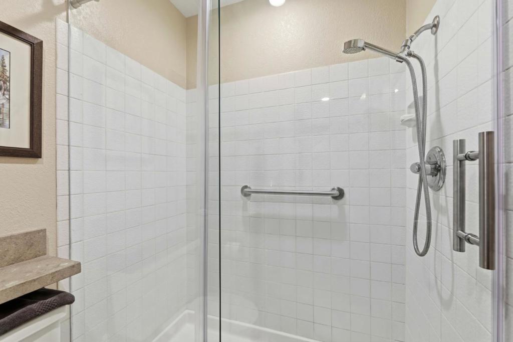 8418 Chenin Blanc Property Photo 24