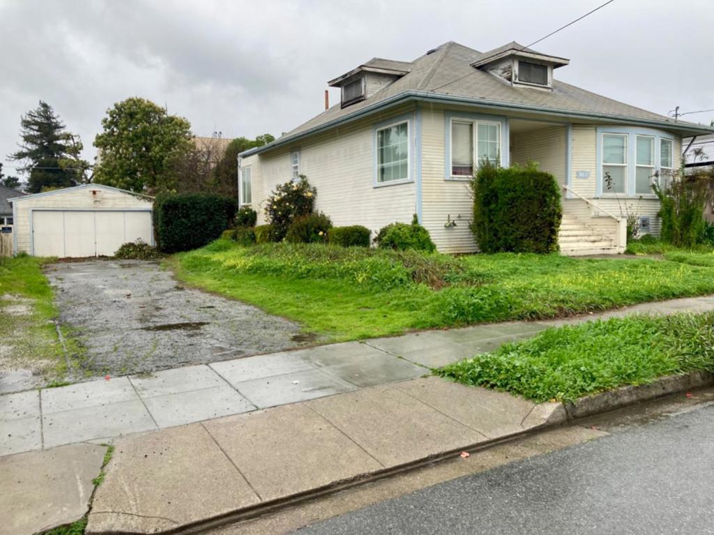 413 Milton Avenue Property Photo 2