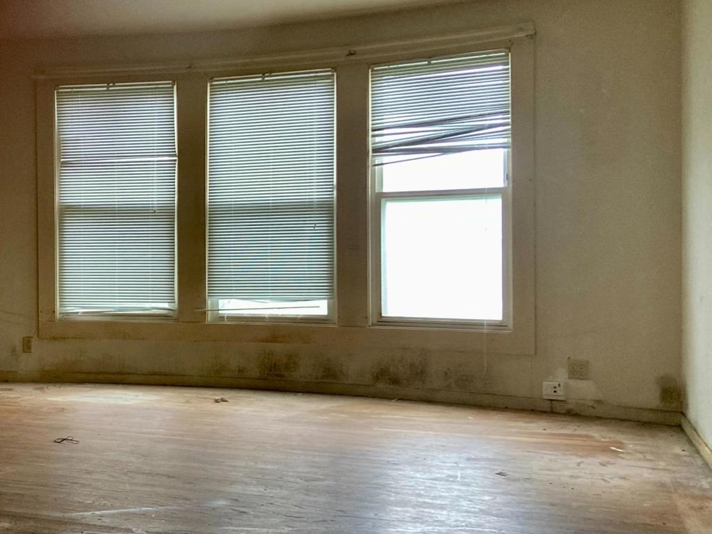 413 Milton Avenue Property Photo 8