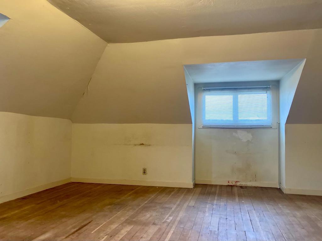 413 Milton Avenue Property Photo 33