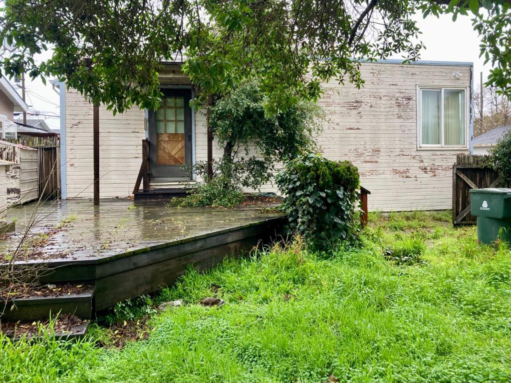 413 Milton Avenue Property Photo 35