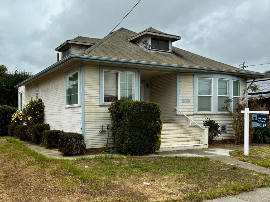 413 Milton Avenue Property Photo 40