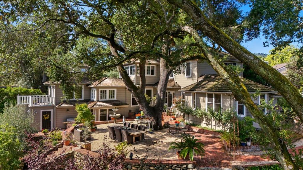 120 Oak Meadow Drive Property Photo
