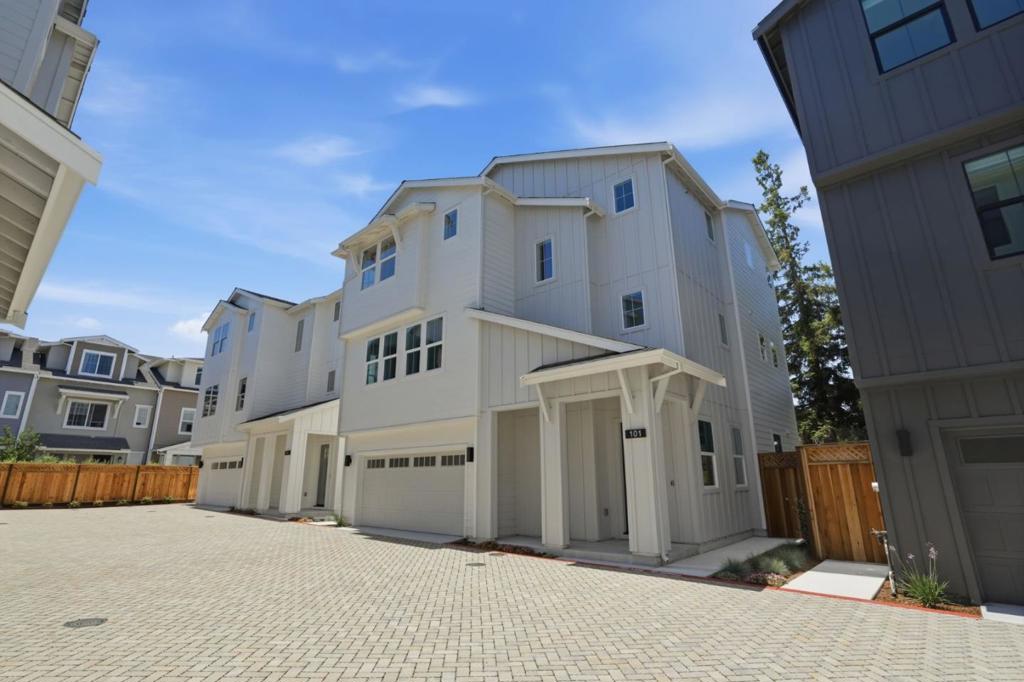 101 Sunnyside Court Property Photo 1