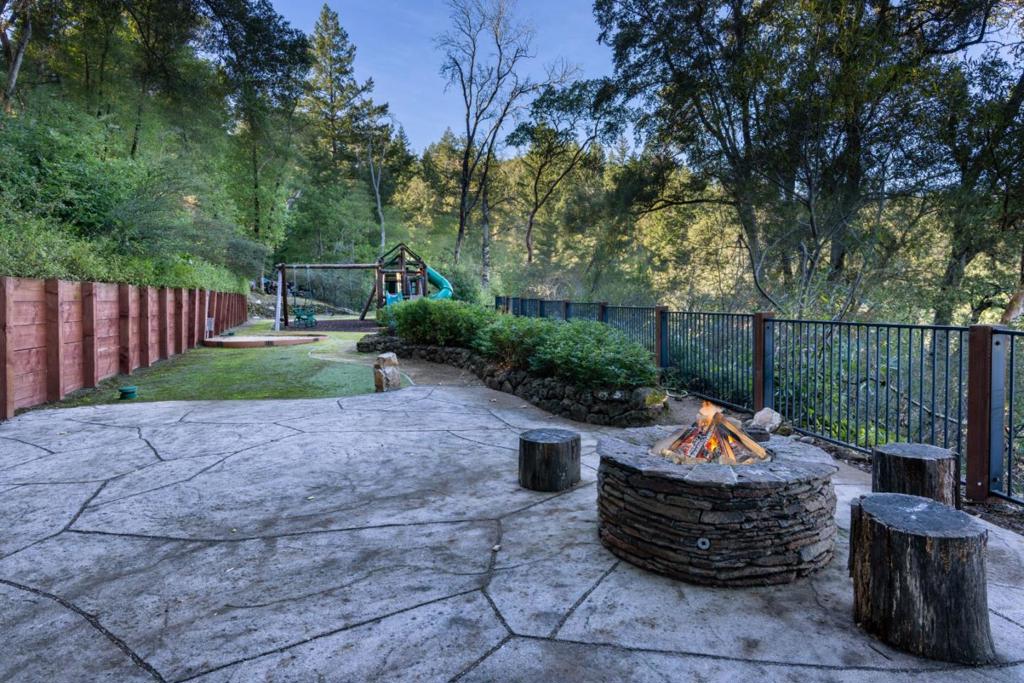 22125 Miller Ridge Road Property Photo 13