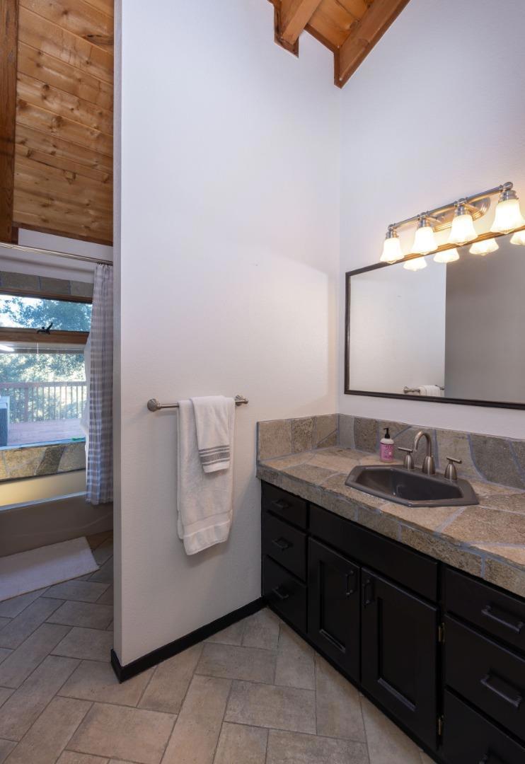 22125 Miller Ridge Road Property Photo 20
