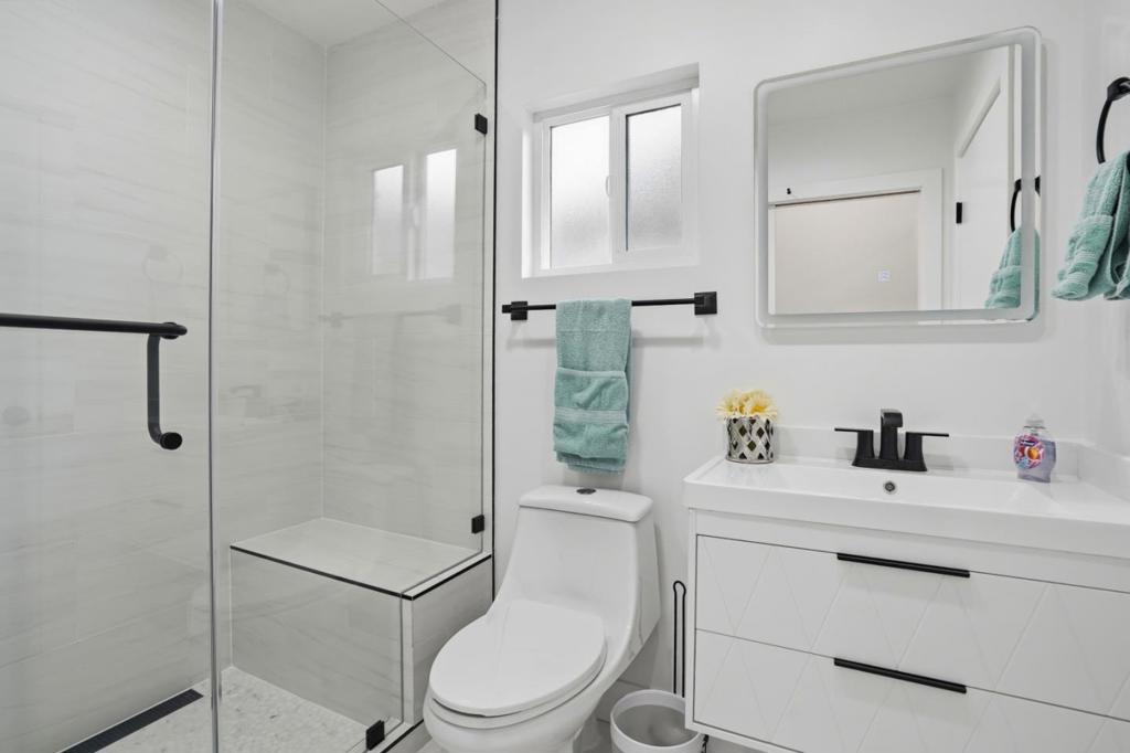 27 Midway Avenue Property Photo 15
