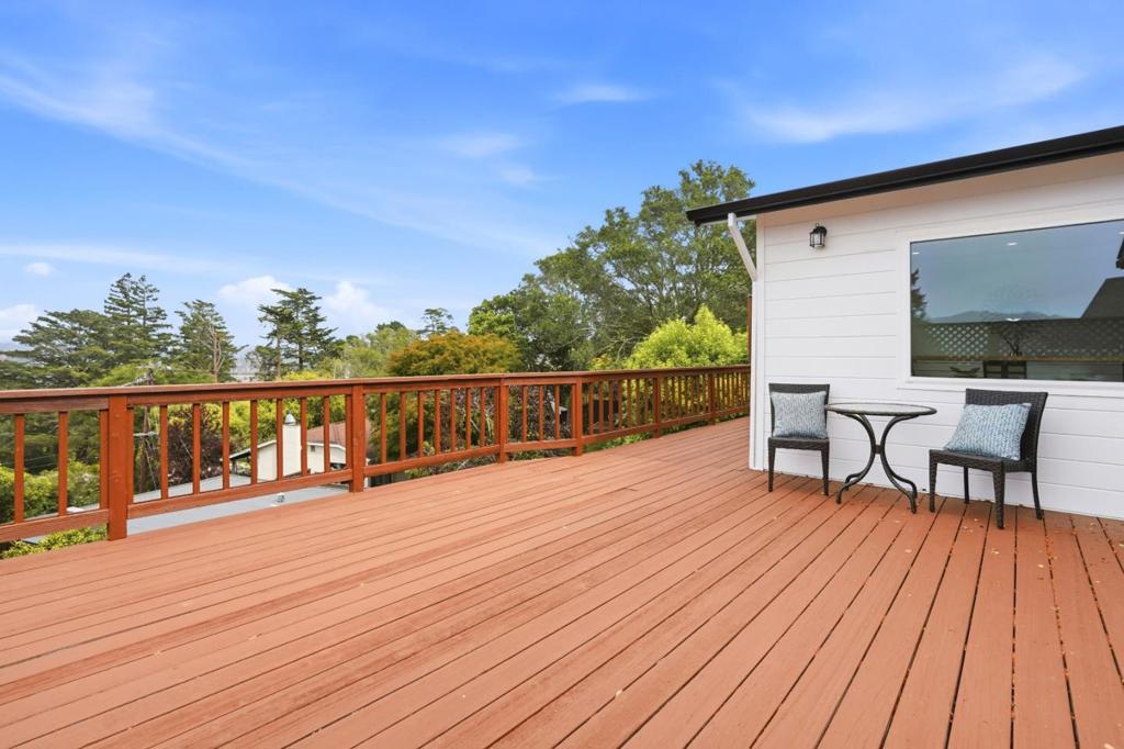 27 Midway Avenue Property Photo 30