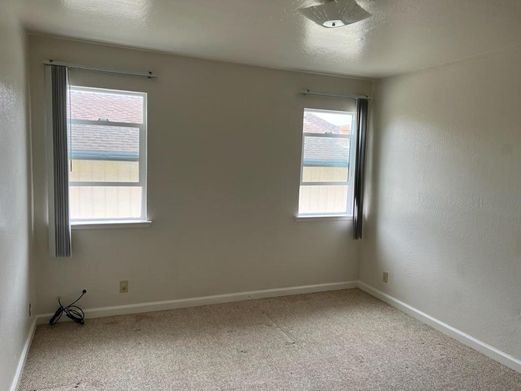430 Pine Avenue Property Photo 9