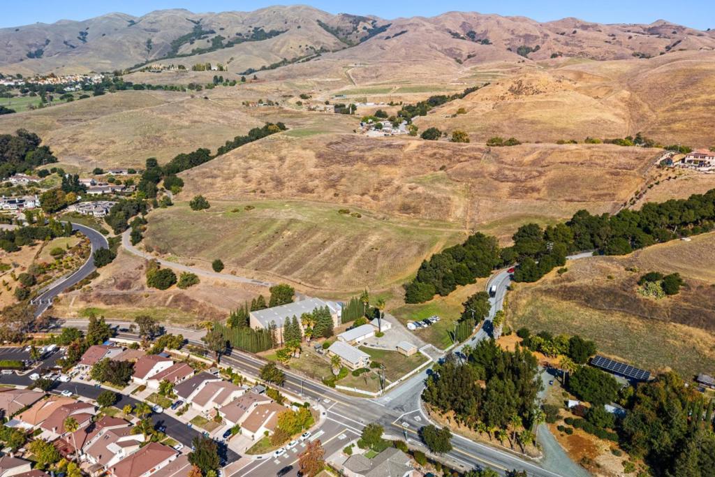 1995 Old Calaveras Road Property Photo 5