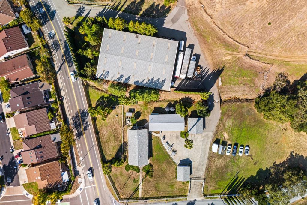 1995 Old Calaveras Road Property Photo 9