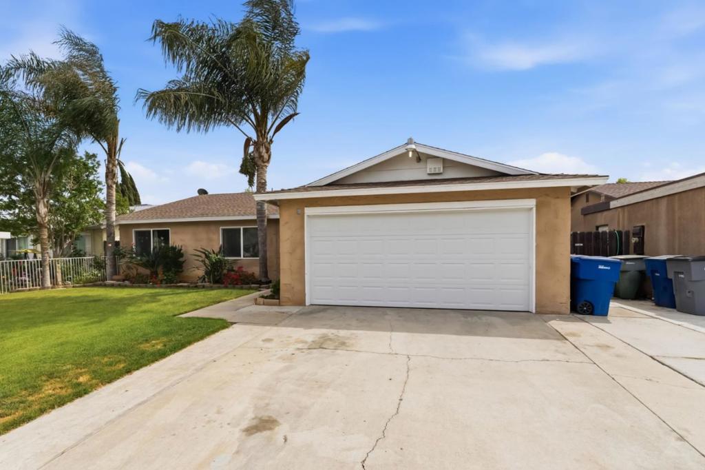 5850 E Ramona Avenue Property Photo 1