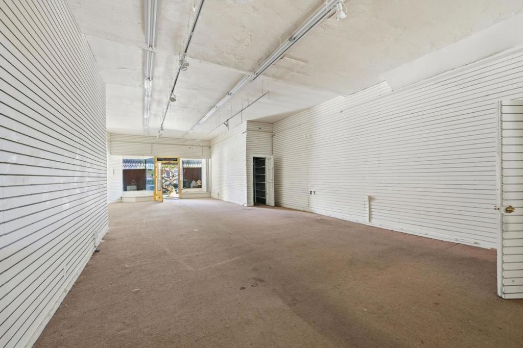 13771379 9th Avenue Property Photo 5
