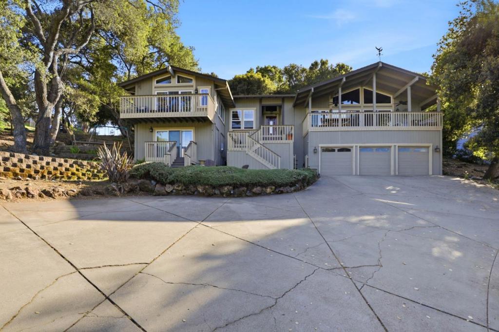 17285 Copper Hill Drive Property Photo 1
