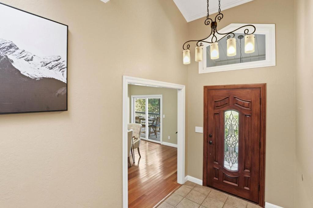 17285 Copper Hill Drive Property Photo 8