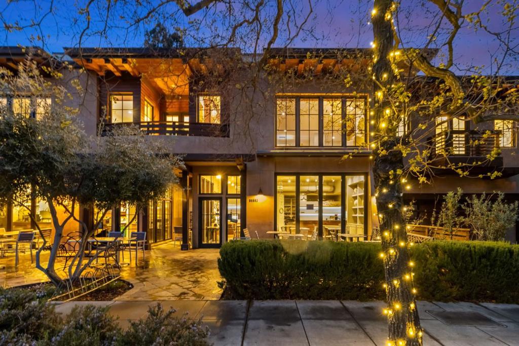 14663 Big Basin Way Property Photo 3